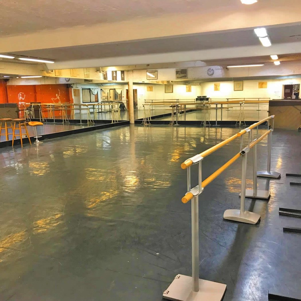 Dance Etudes Paris J Goube 3